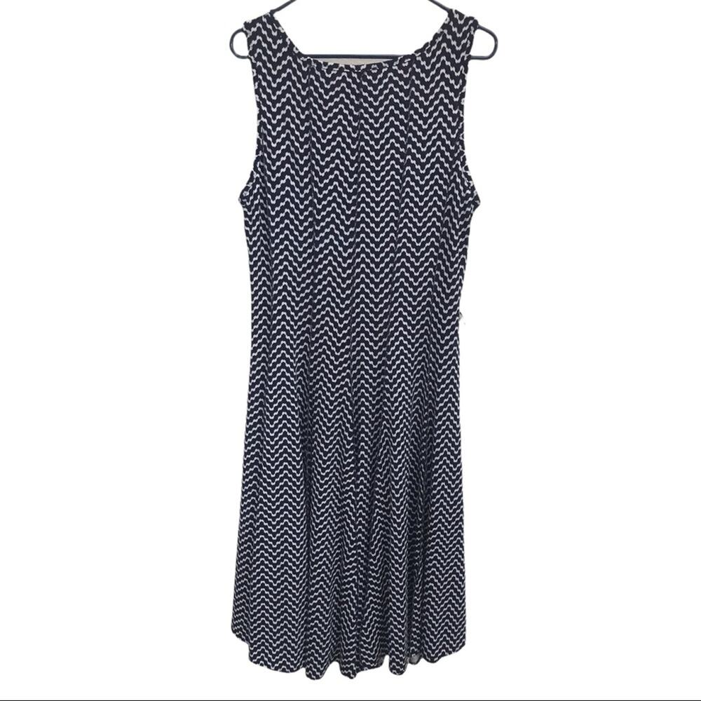 Haani Sleeveless A-Line Midi Dress Navy and White Zig Zag Stripe Size 1X